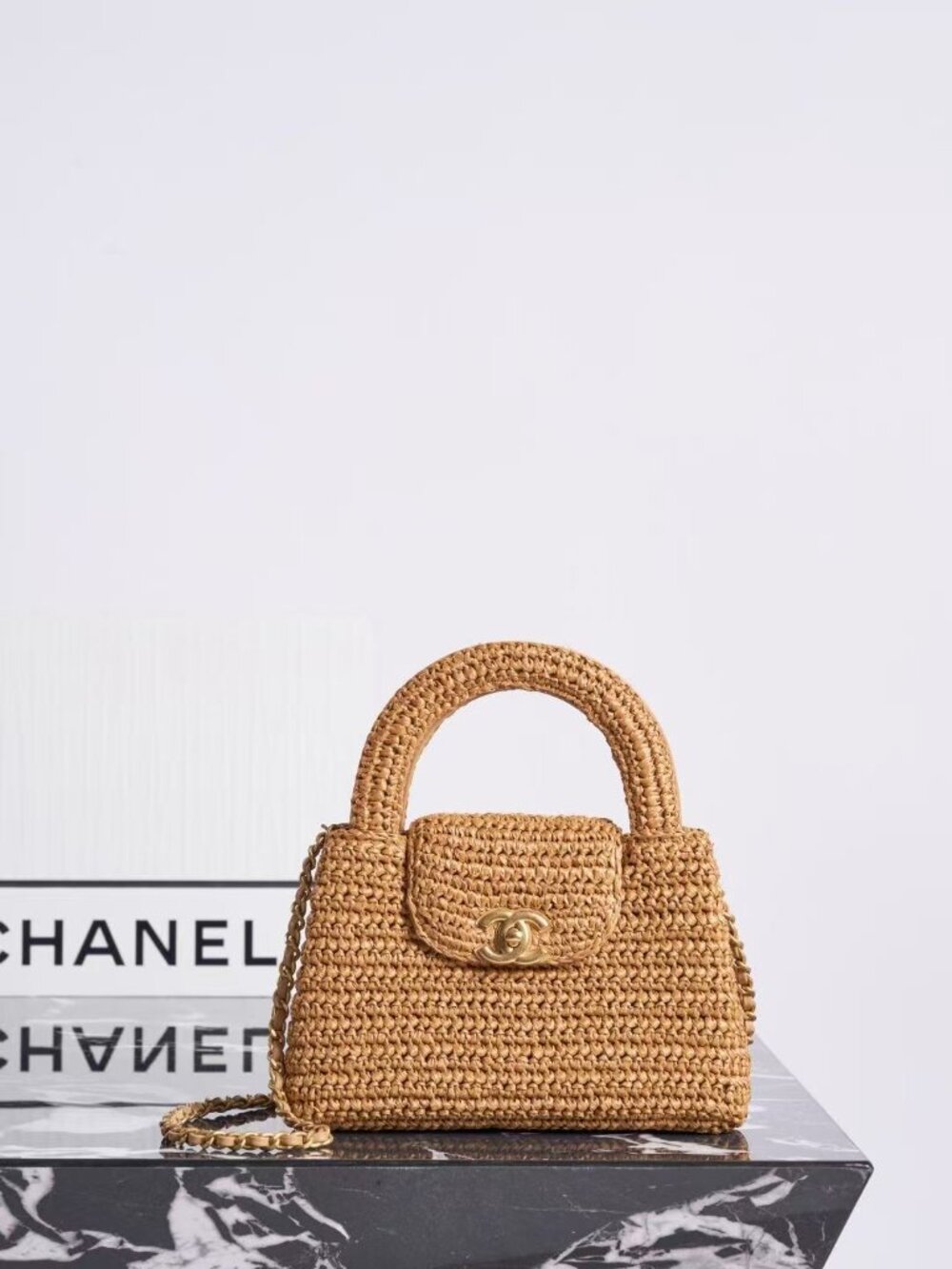 Classic CHANEL   bag: A Stylish and Versatile Choice for Elegance